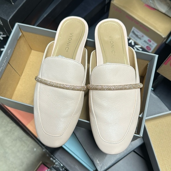 Vionic Seraphina Women's Supportive Casual Clog/Mule - Picture 5 of 8